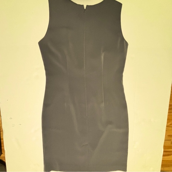 Amanda Smith Sheath Dress‎ — Size 6 - Picture 2 of 4